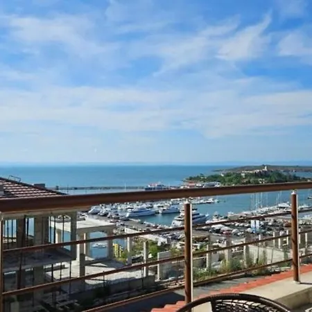 Lumen Port Apartment *